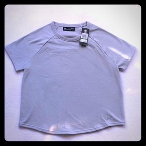 UA gray short sleeve sweat shirt with open back